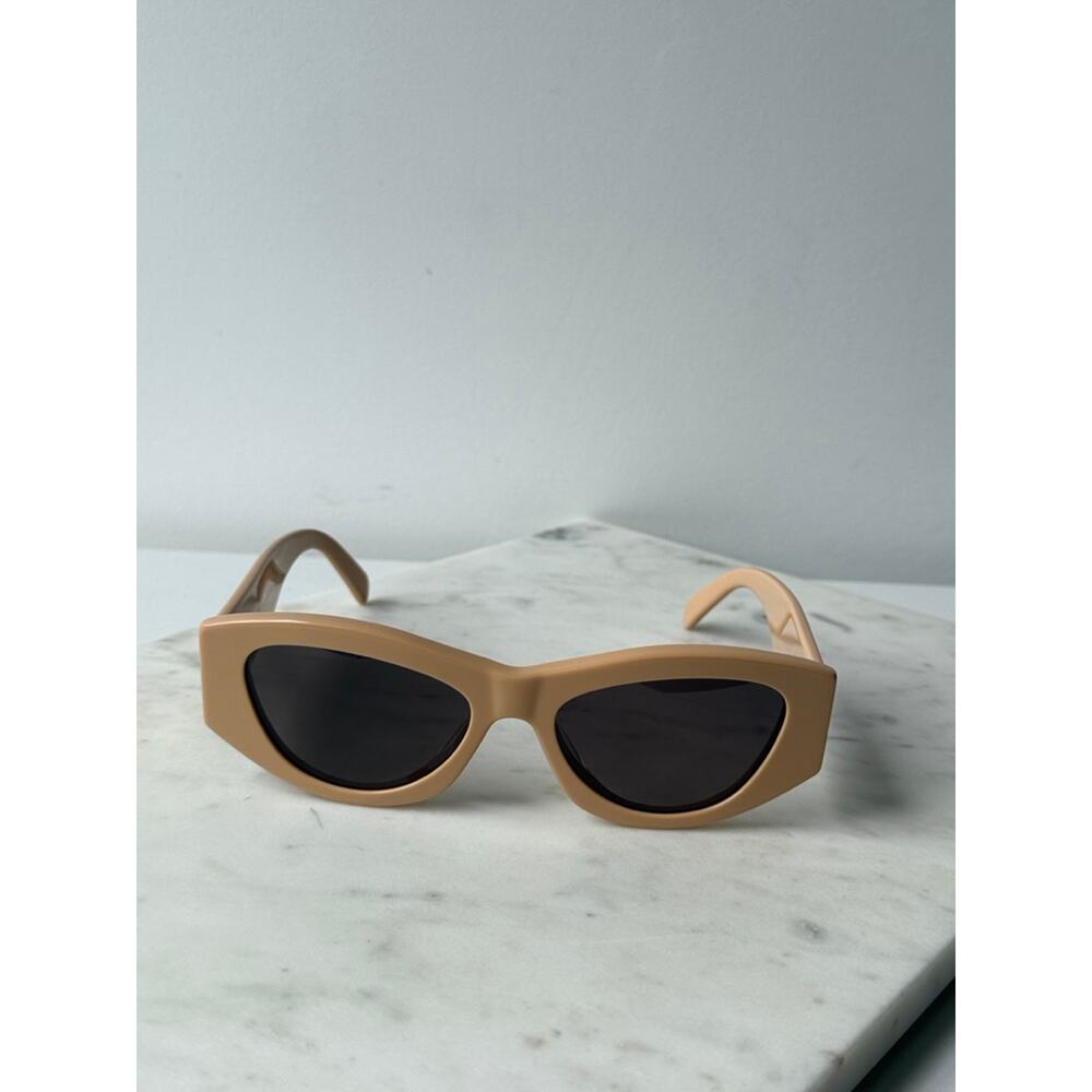 NEW Celine CL40308U Triomphe Cat Eye Nude Sunglasses - Picture 4 of 7